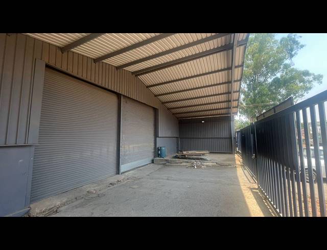 2,700M² WAREHOUSE TO LET IN HERMANSTAD